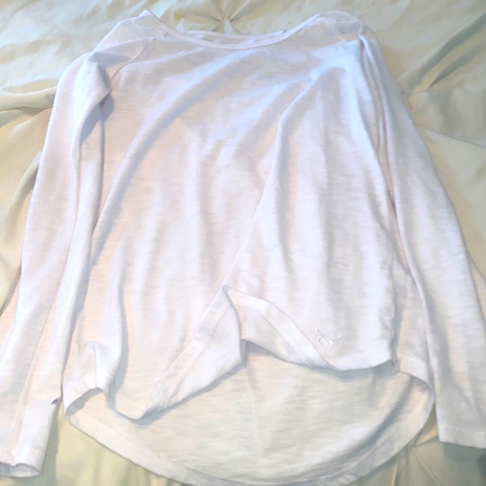 A plan white shirt